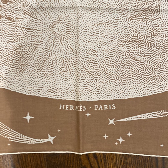 Brand new hermes 140 shawl cashmere - Picture 2 of 7